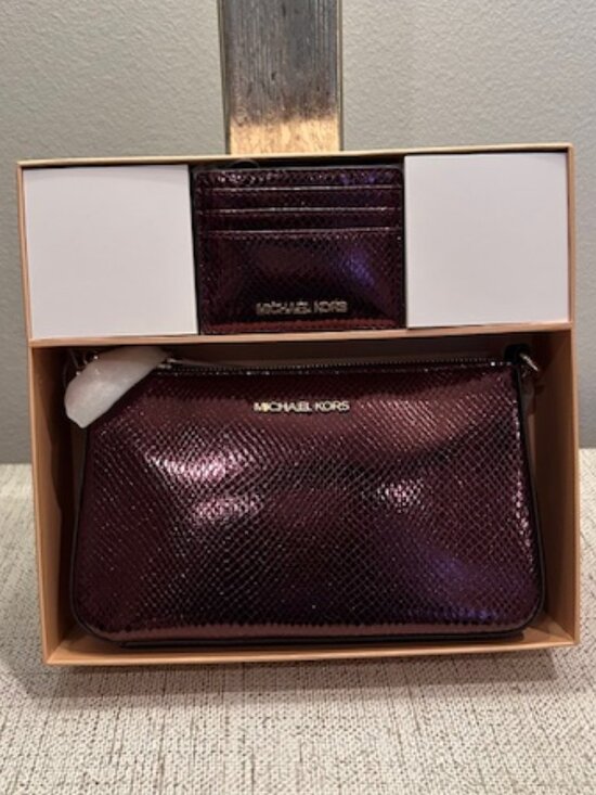 Michael Kors Oxblood Rouge Sombre Crossbody & Card Wallet Giftable Set - Picture 2 of 10